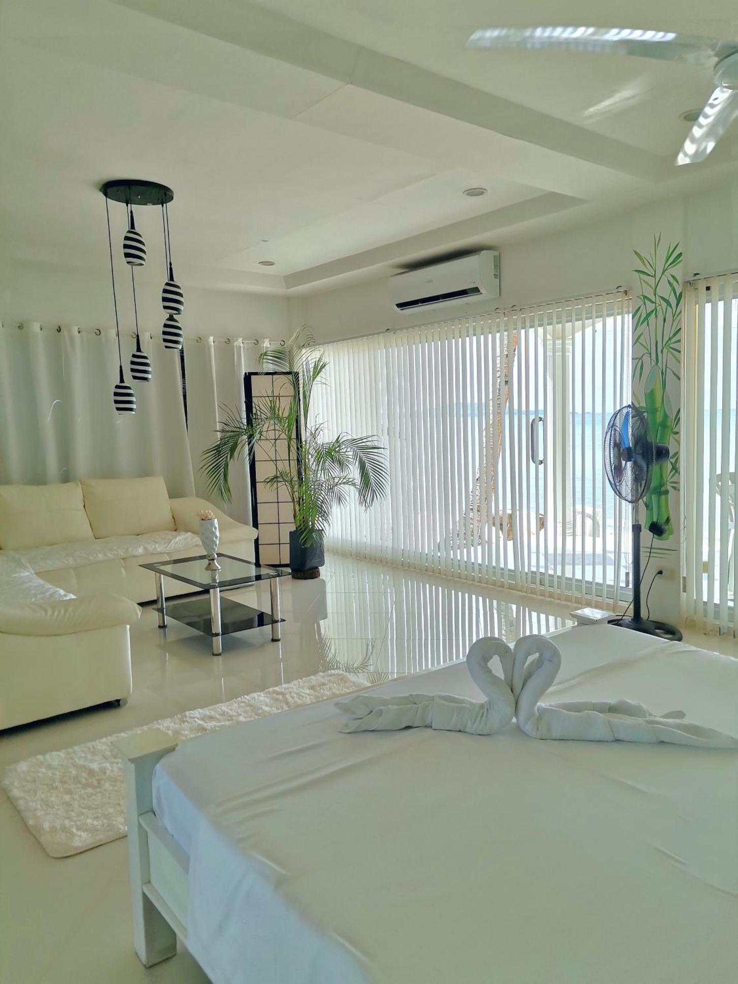 Beach Front White House Villa Maria  Esterno foto